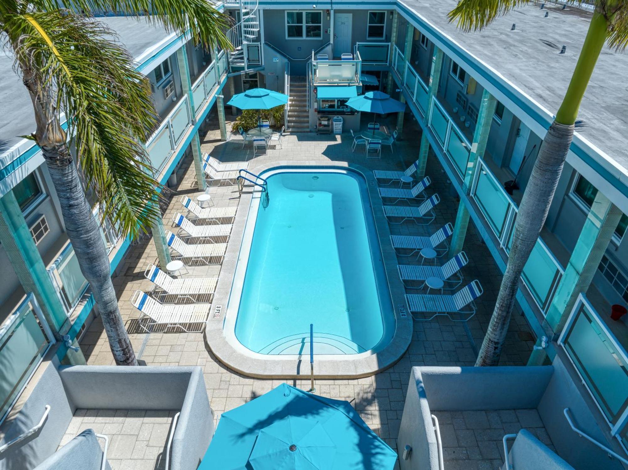 Camelot Beach Suites Clearwater Beach Exteriér fotografie