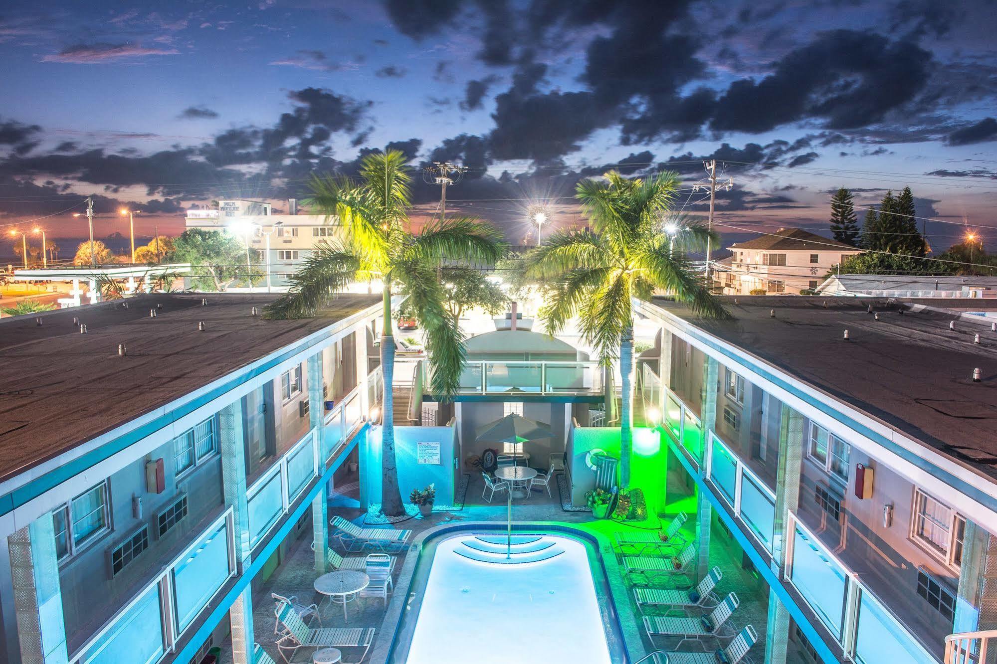 Camelot Beach Suites Clearwater Beach Exteriér fotografie