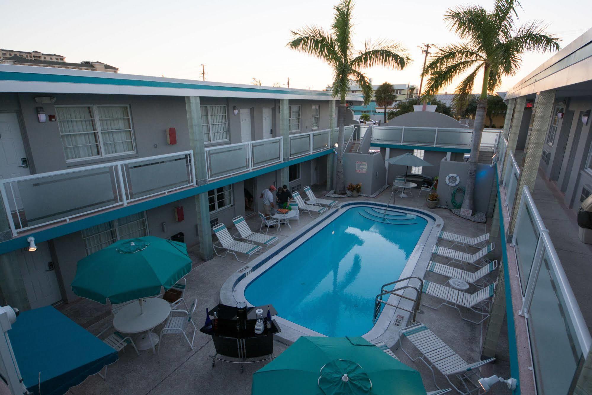 Camelot Beach Suites Clearwater Beach Exteriér fotografie
